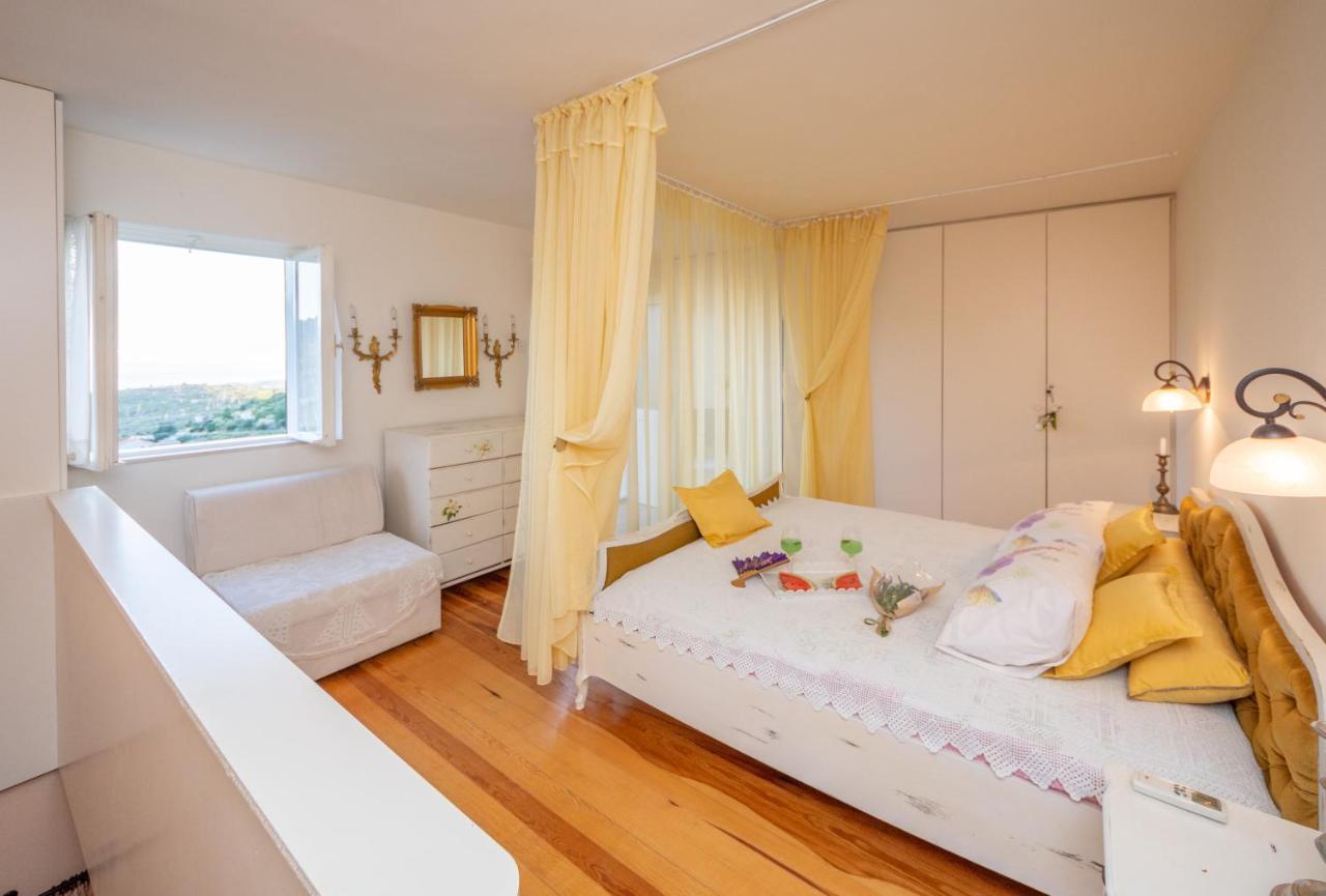 Villa Blanka Žrnovnica Eksteriør bilde